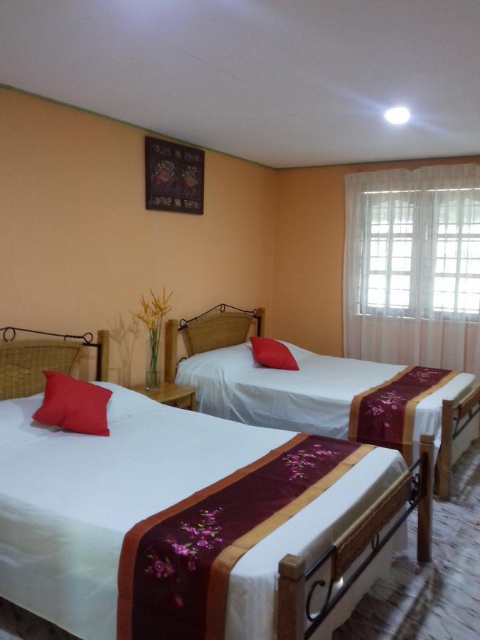 Mai Chenang Guesthouse Pantai Cenang  Exterior photo