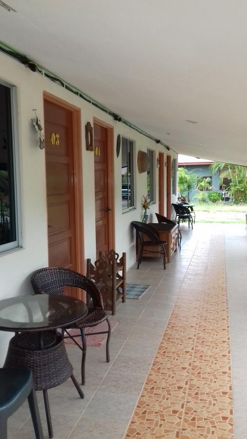 Mai Chenang Guesthouse Pantai Cenang  Exterior photo