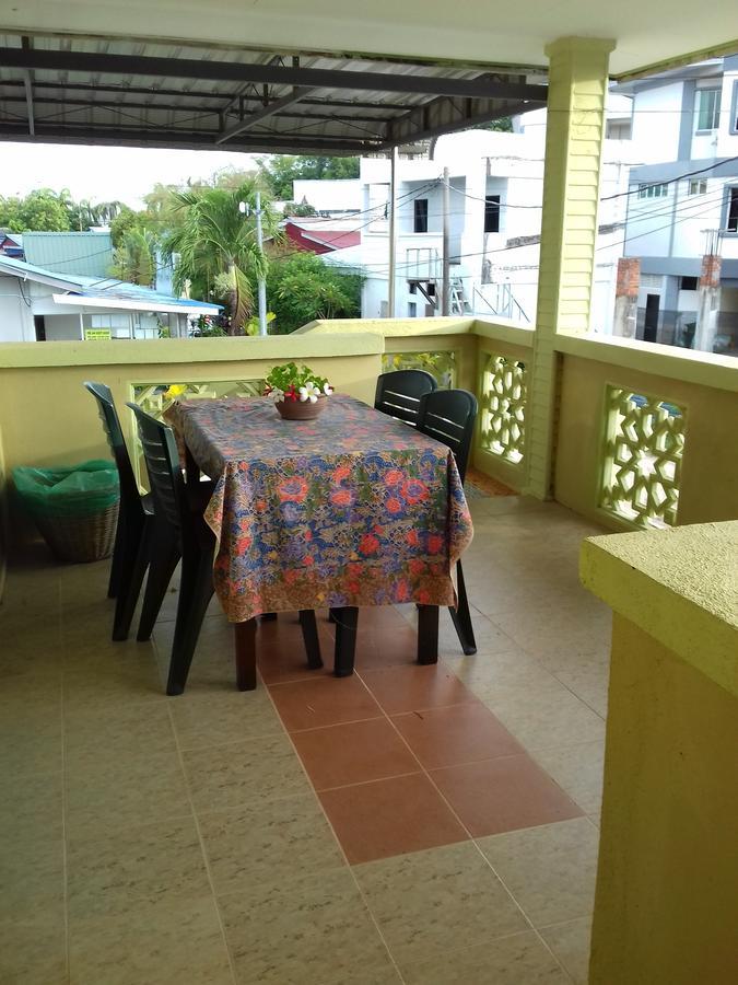 Mai Chenang Guesthouse Pantai Cenang  Exterior photo